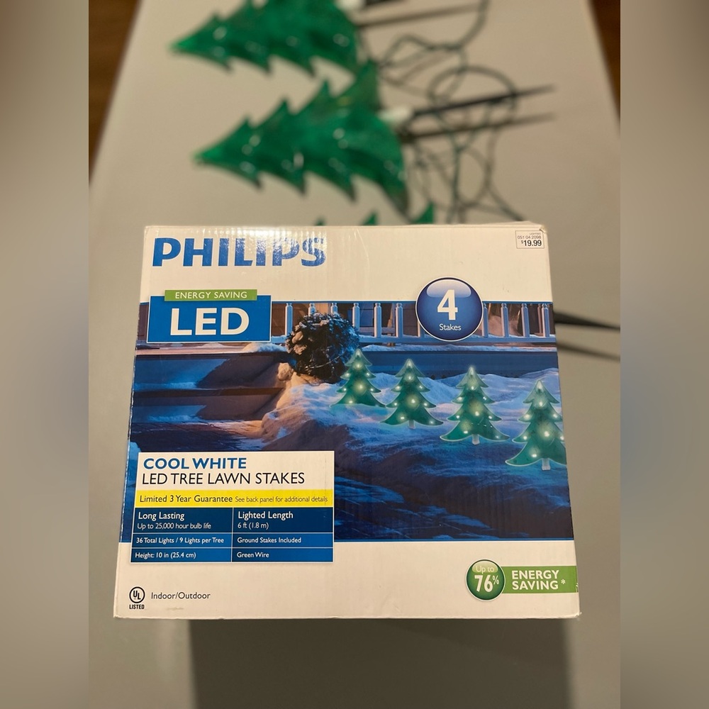 Philips Christmas Tree Energy Saving LED Light Stakes. Green 4 stakes.